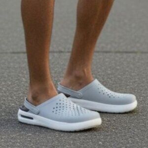 Crocs InMotion LiteRide Clogs Atmosphere Size Men's 11 / 48-49 Comfort  Sandals